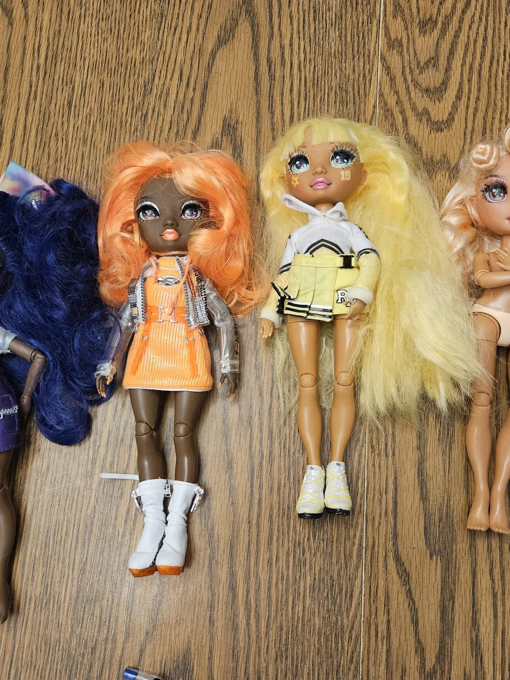 Rainbow High Lot Of 4 Dolls